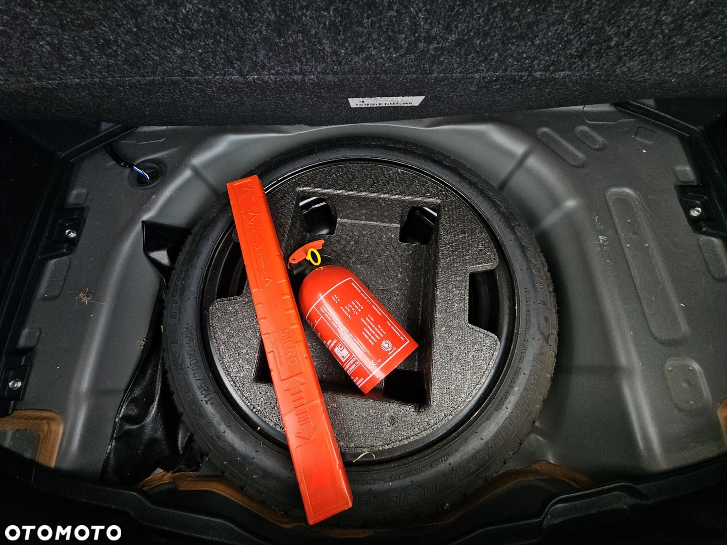 Toyota Yaris - 25