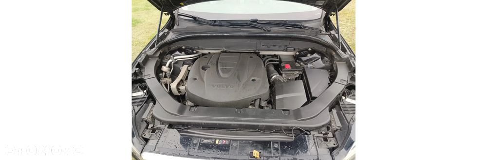 Volvo XC 60 D4 Momentum Pro - 24