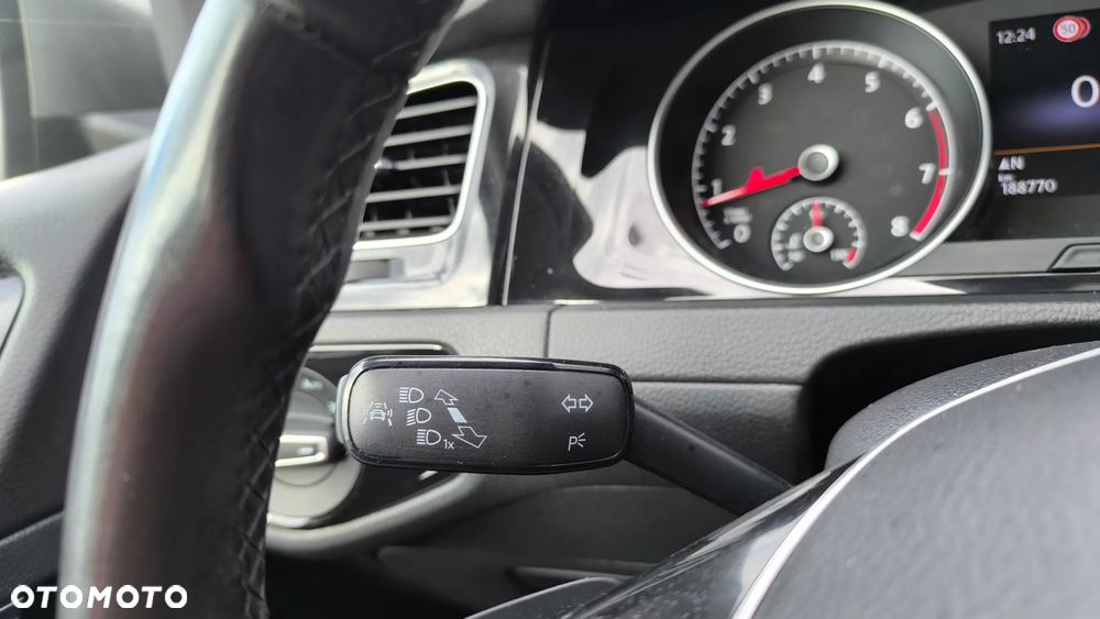 Volkswagen Golf VII 1.4 TSI BMT Highline DSG - 23