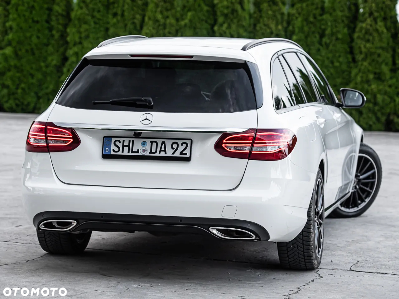 Mercedes-Benz Klasa C 180 T 9G-TRONIC AMG Line - 10