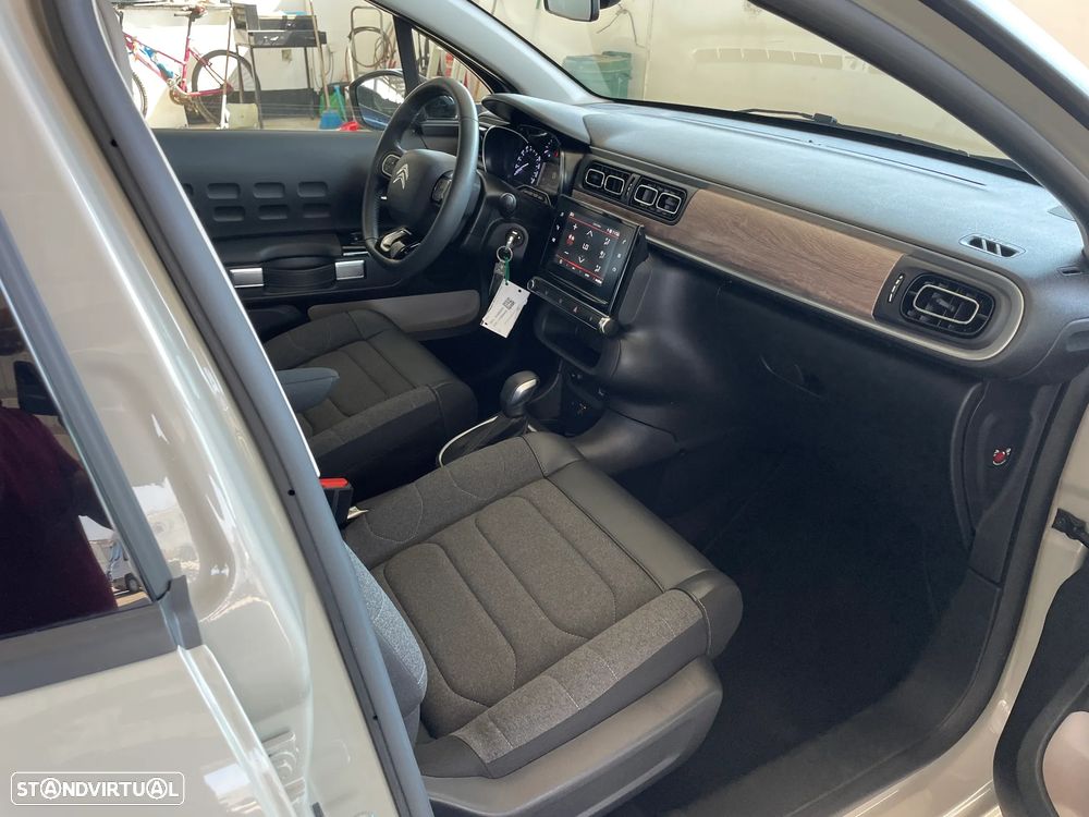 Citroën C3 1.2 PureTech Shine EAT6 - 15