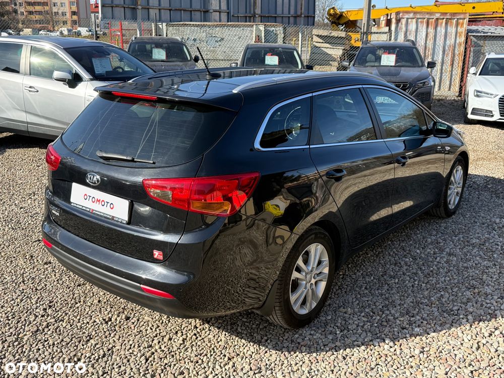 Kia Ceed 1.6 GDI DCT Vision - 14