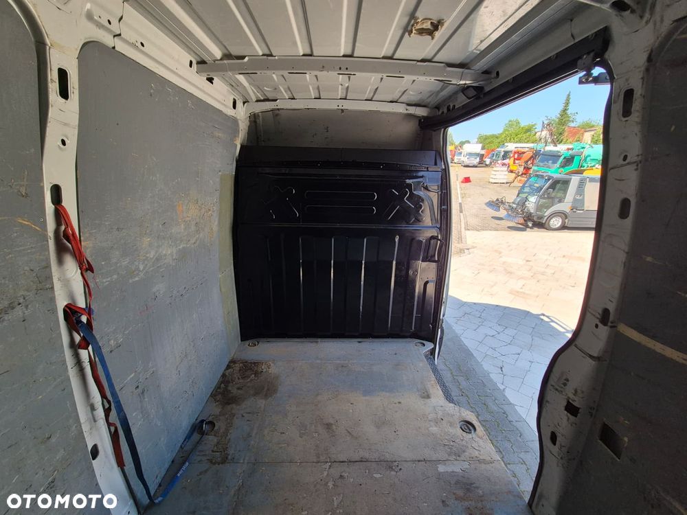 Iveco Daily 35S160 / BLASZAK / FURGON / BLIŻNIAK / 1WŁ / SERWISOWANY / PODNIESIONY / BEZWYPADKOWY - 19