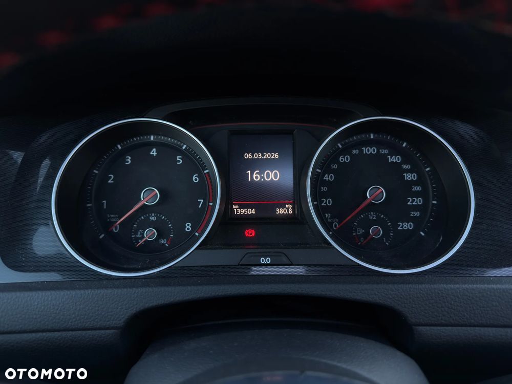 Volkswagen Golf - 17