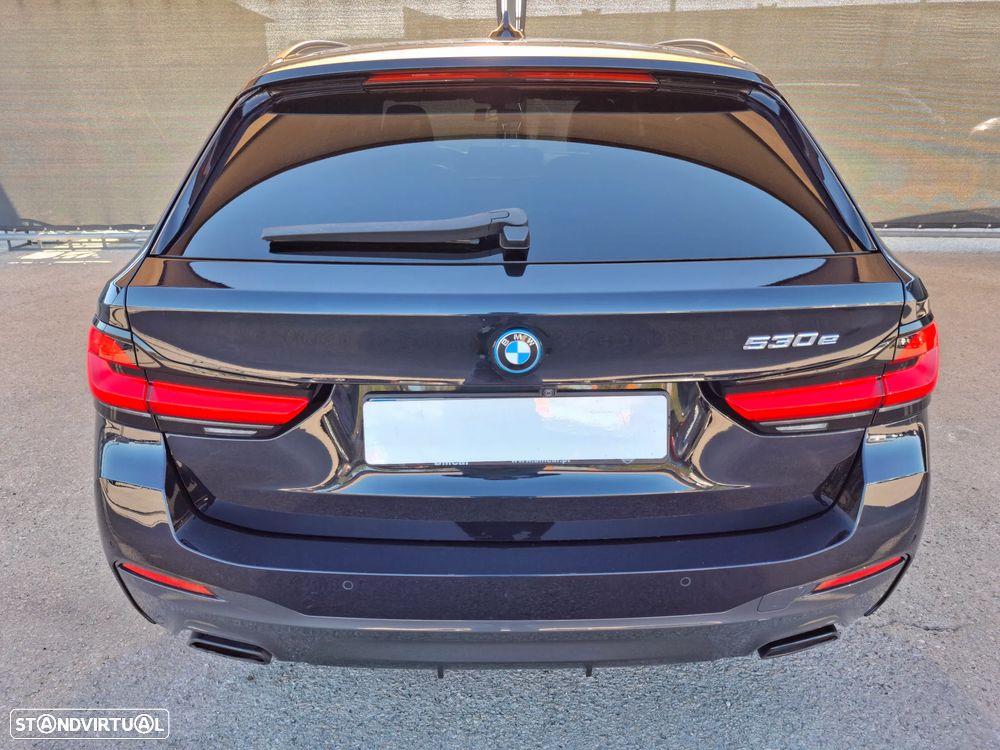 BMW 530 e Pack Desportivo M Pro - 13