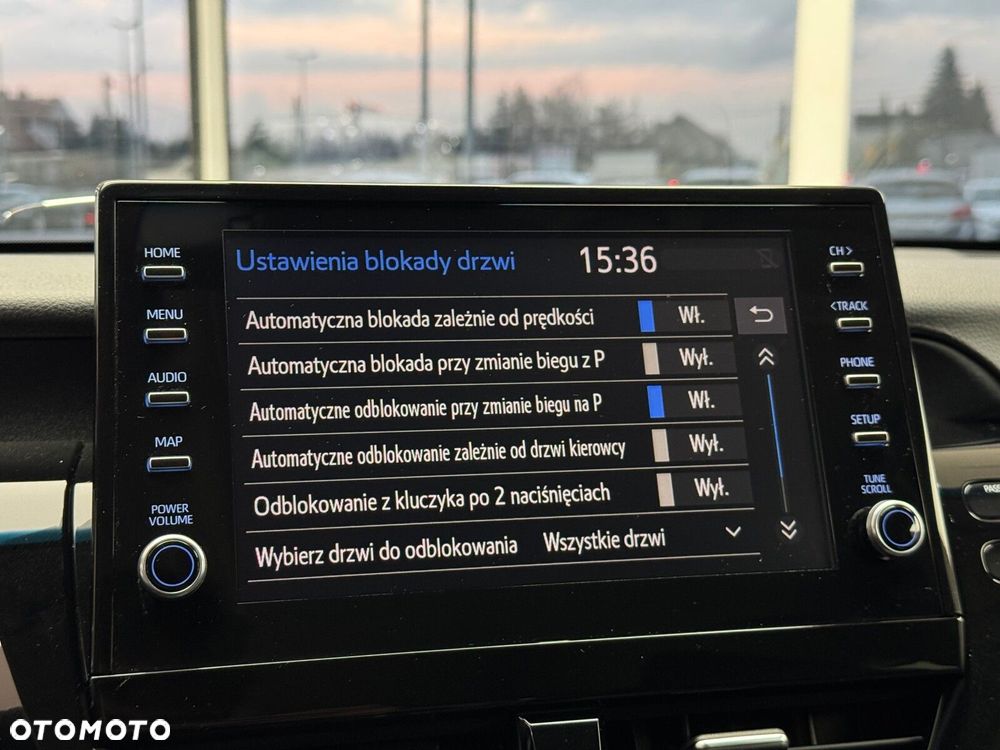 Toyota Camry 2.5 Hybrid Executive CVT - 29