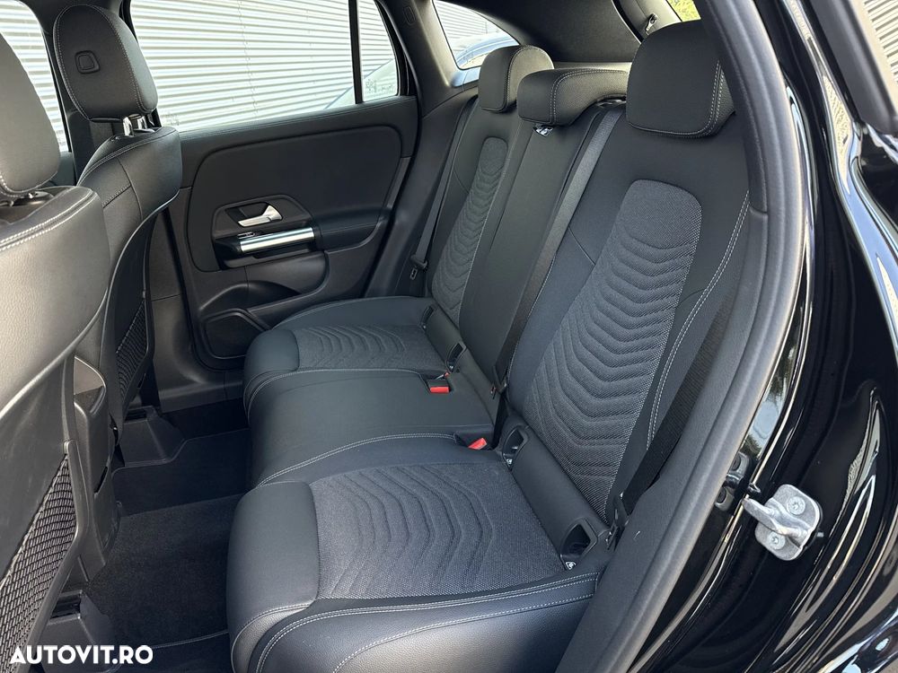 Mercedes-Benz GLA 180 7G-DCT Entry - 20