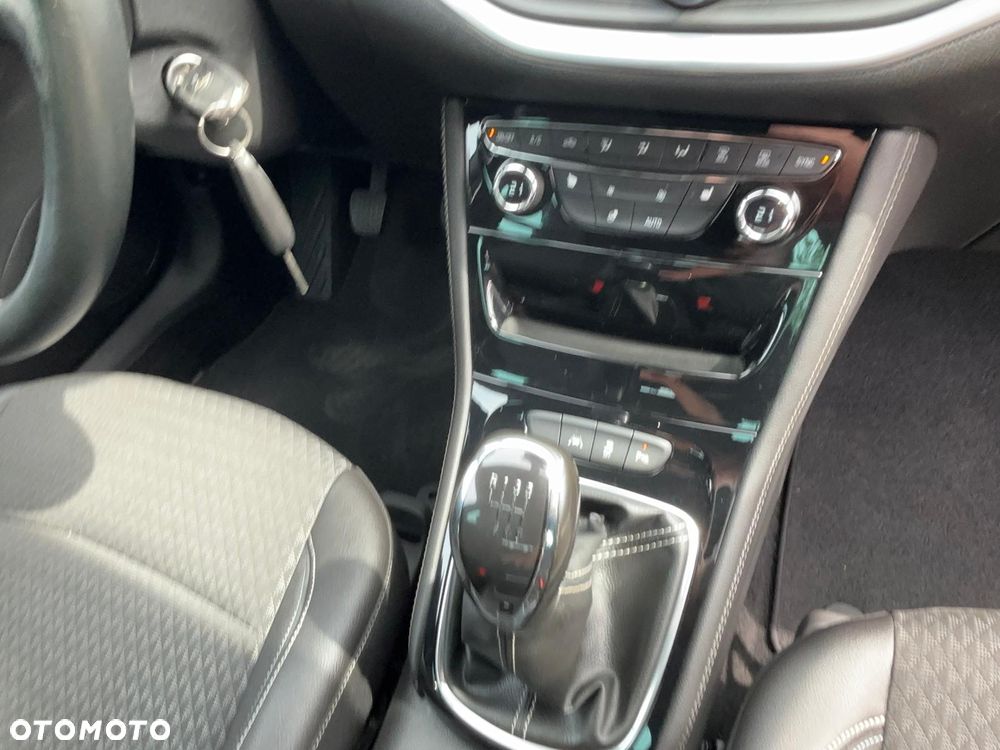 Opel Astra 1.4 Turbo Dynamic - 21