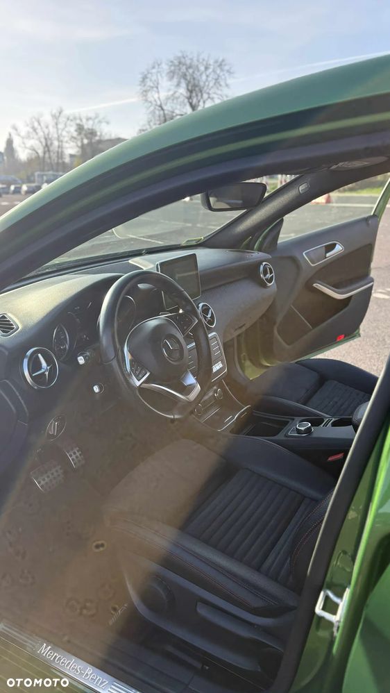 Mercedes-Benz Klasa A 200 7G-DCT AMG Line - 11