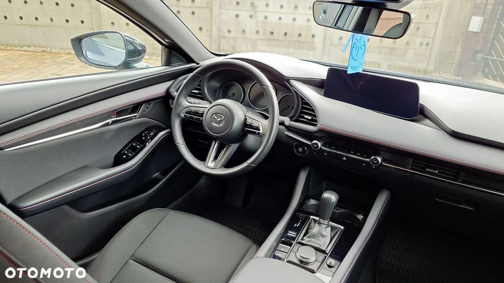 Mazda 3 - 8