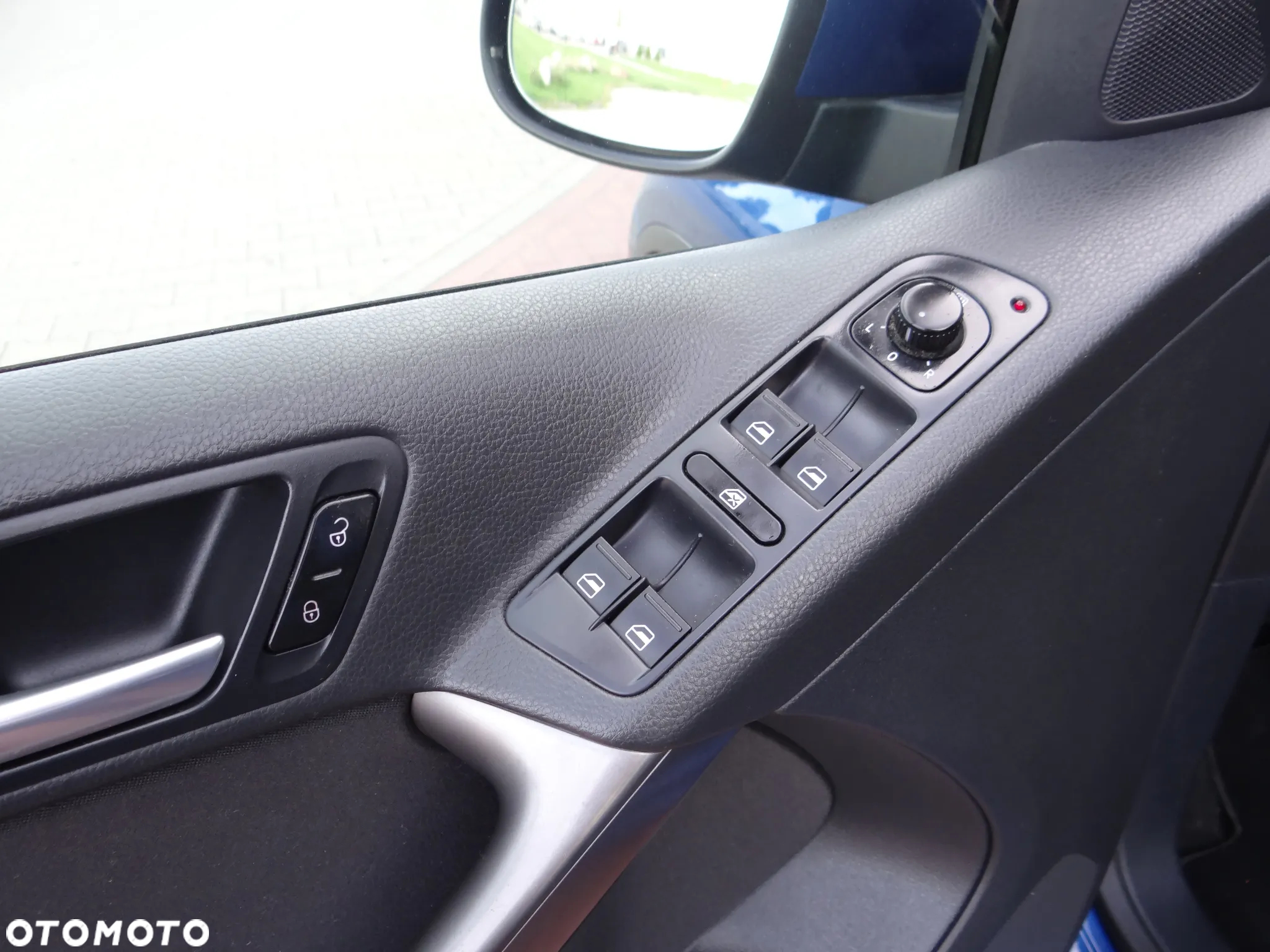 Volkswagen Tiguan - 10