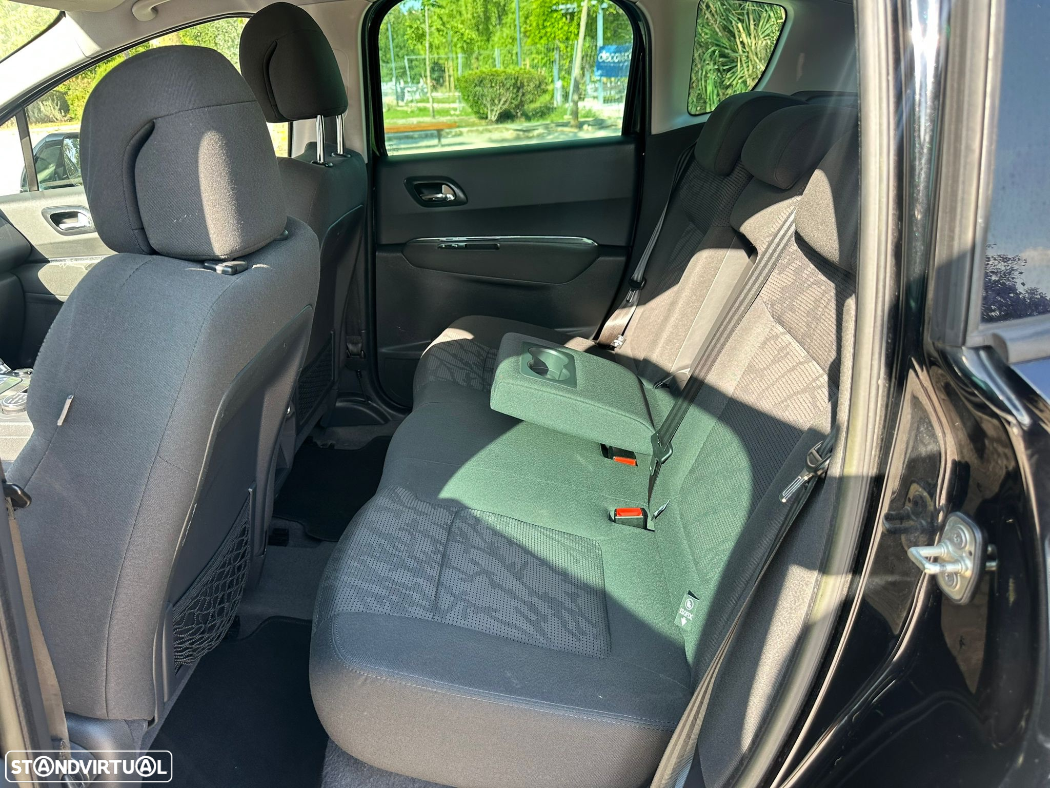 Peugeot 3008 2.0 HDi Hybrid4 - 22