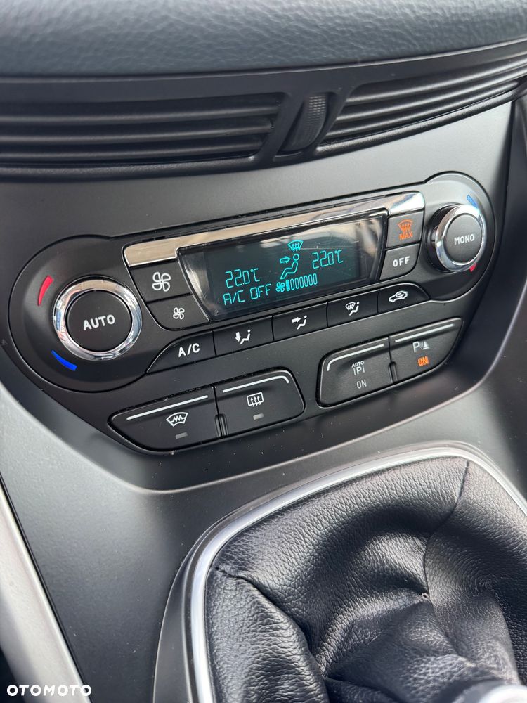 Ford Grand C-MAX - 25