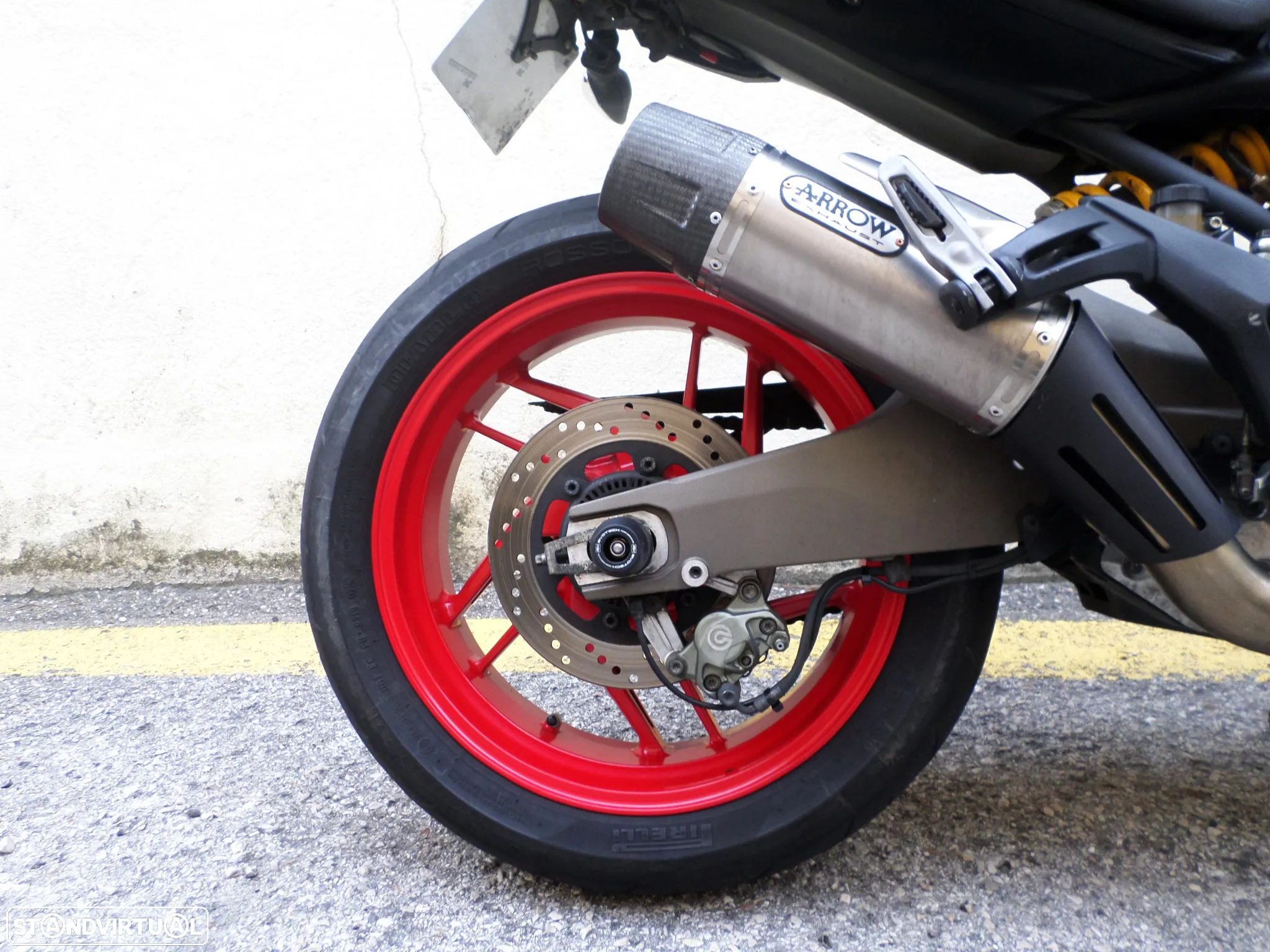 Ducati Monster 821 - 6