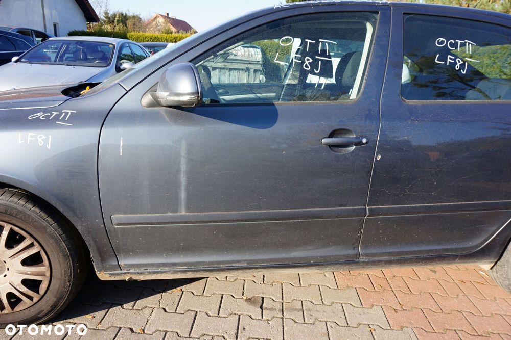 DRZWI PRZEDNIE LEWE OCTAVIA II 1Z3 LIFT LB LIFTBACK LF8J 9153  SZARY SKODA 2008-2013 - 3