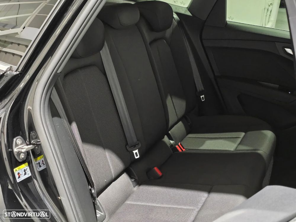 Audi Q4 Sportback e-tron 35 55 kWH - 48