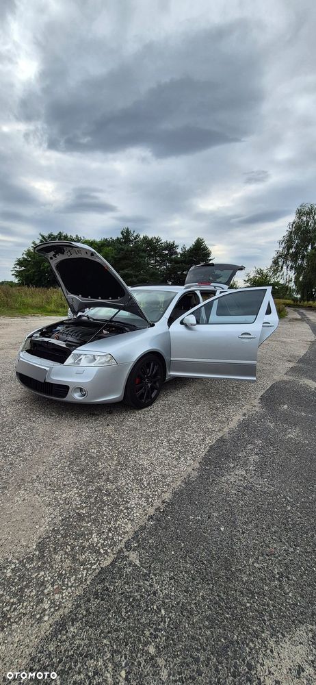Skoda Octavia 2.0 TDI DPF RS - 2