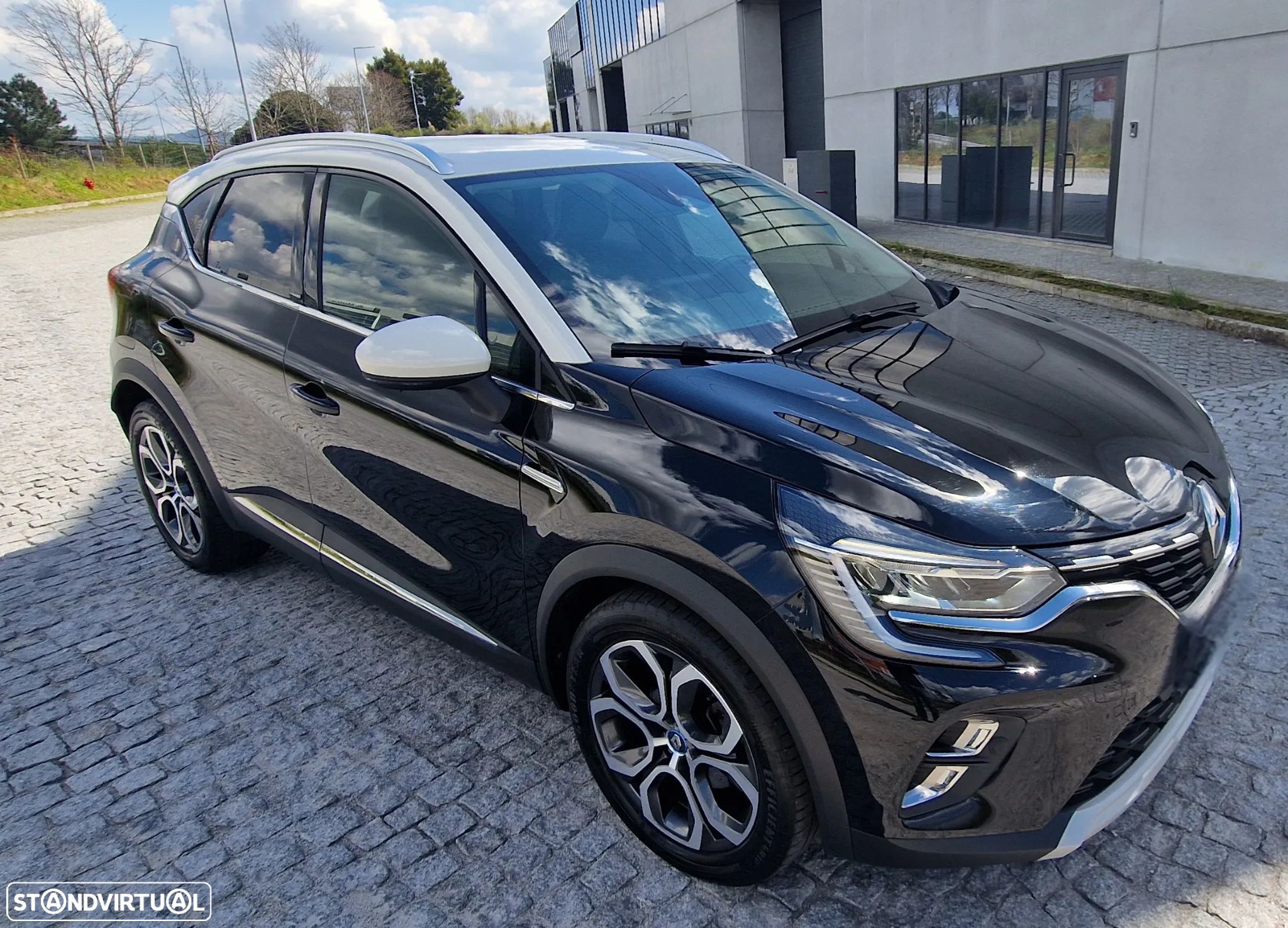 Renault Captur 1.6 E-Tech Plug-In Edition One - 1