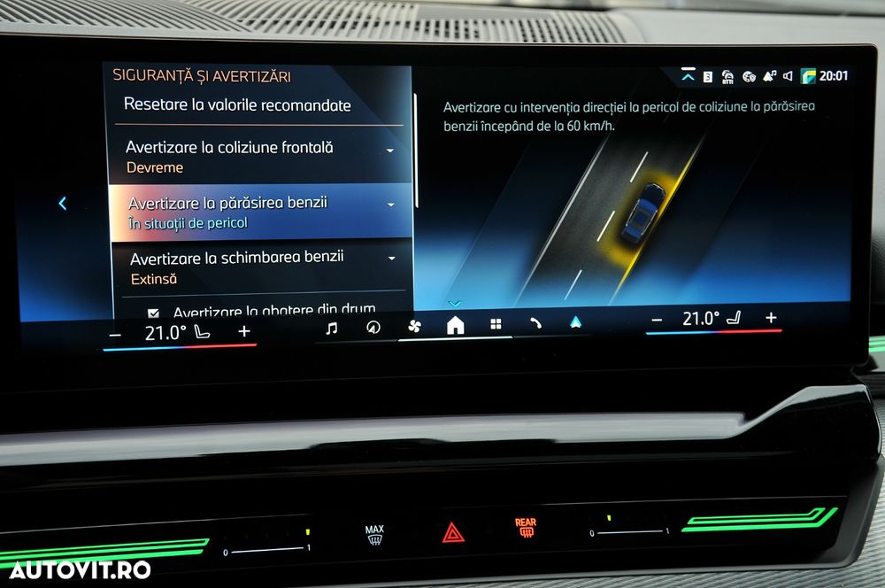 BMW Seria 5 520i AT MHEV - 28