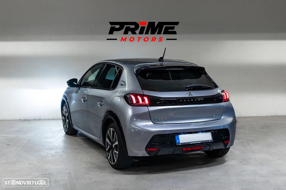 Peugeot e-208 GT Pack - 4