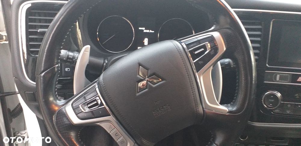 Mitsubishi Outlander ver-phev-intense-plus - 12
