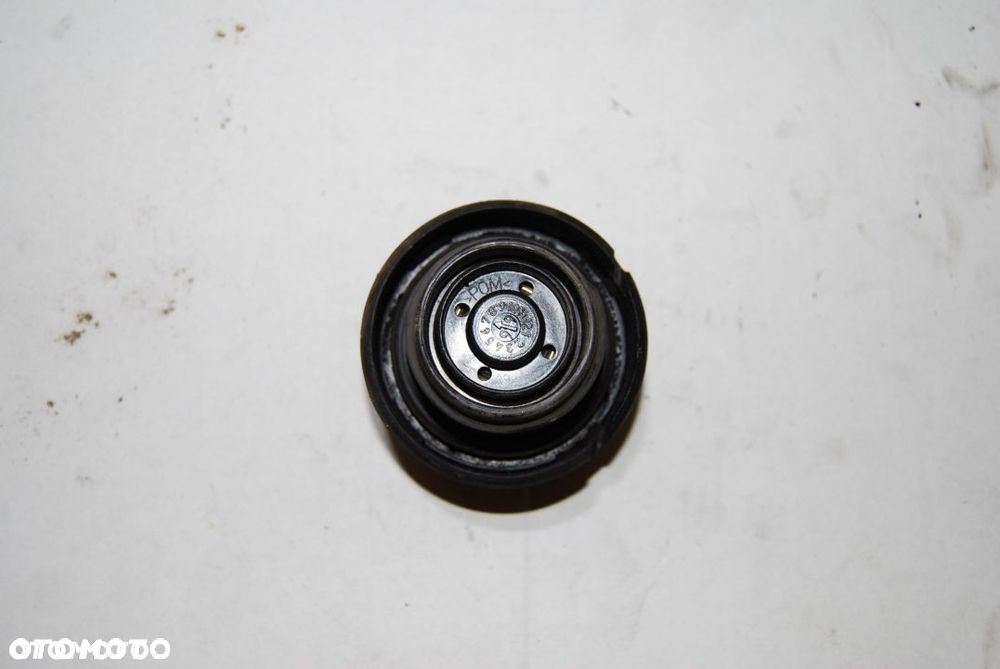 KOREK WLEWU PALIWA 1H0201553B VW AUDI SEAT SKODA - 4