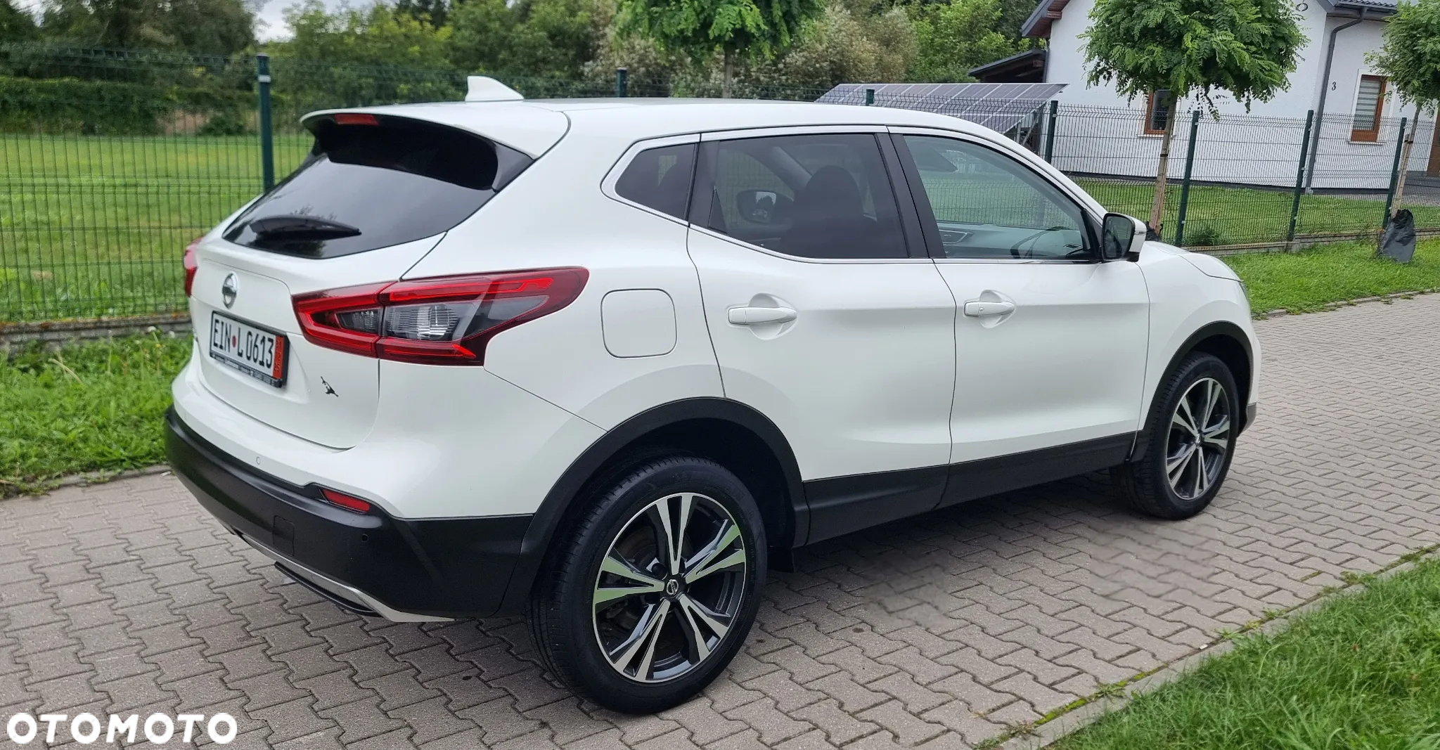 Nissan Qashqai 1.3 DIG-T TEKNA - 8