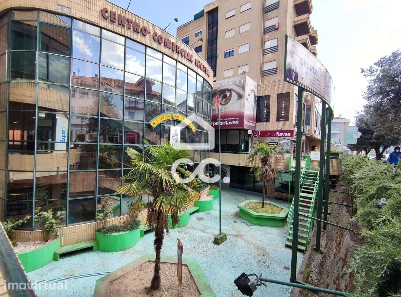 Excelente loja com 28m2 no Centro Comercial Charlot - Grande imagem: 2/10