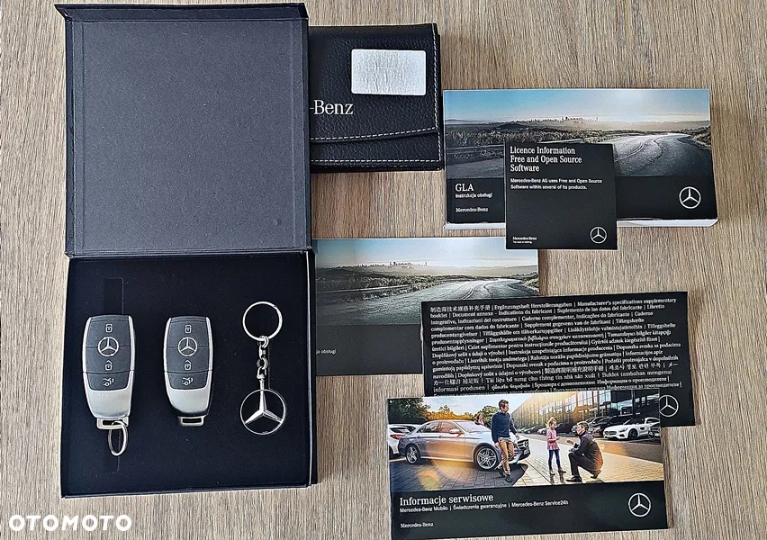 Mercedes-Benz GLA 250 4-Matic AMG Line - 34