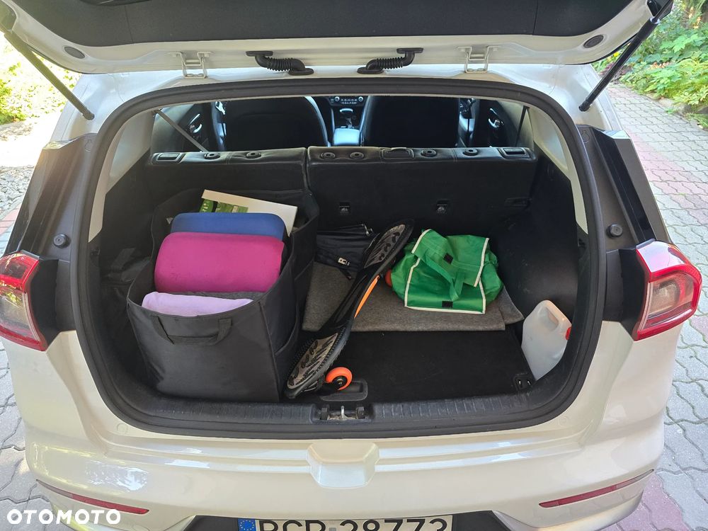 Kia Niro 1.6 GDI Hybrid M - 6