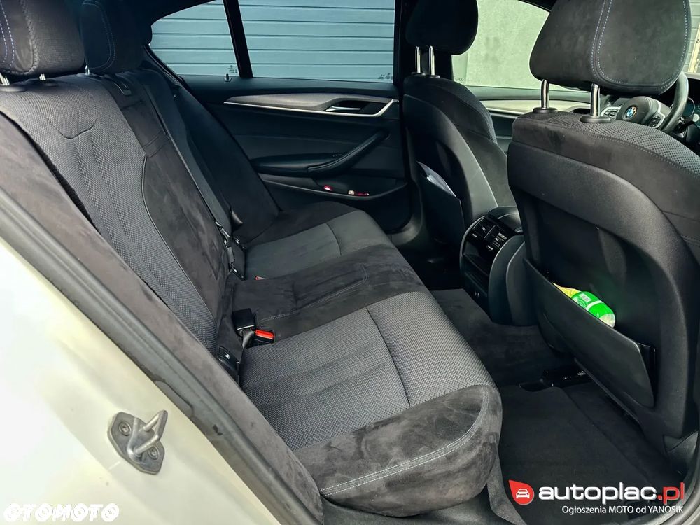 BMW Seria 5 520d M Sport sport - 24