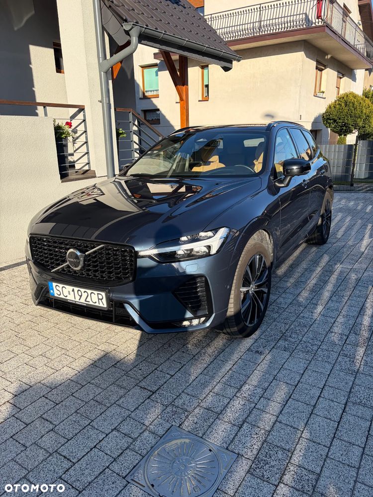 Volvo XC 60 B5 D AWD Ultimate Dark - 1