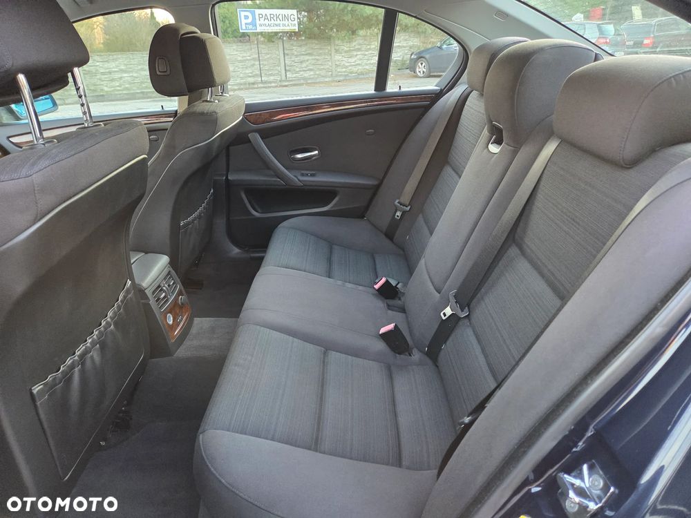 BMW Seria 5 523i - 13