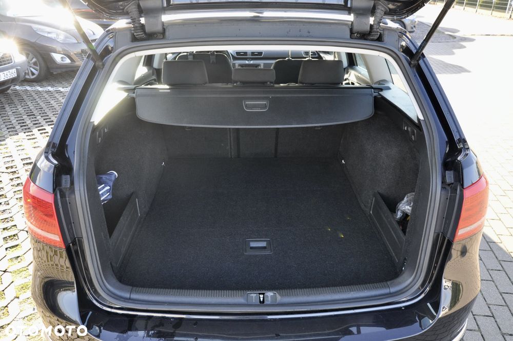 Volkswagen Passat Variant 1.8 TSI Comfortline - 15