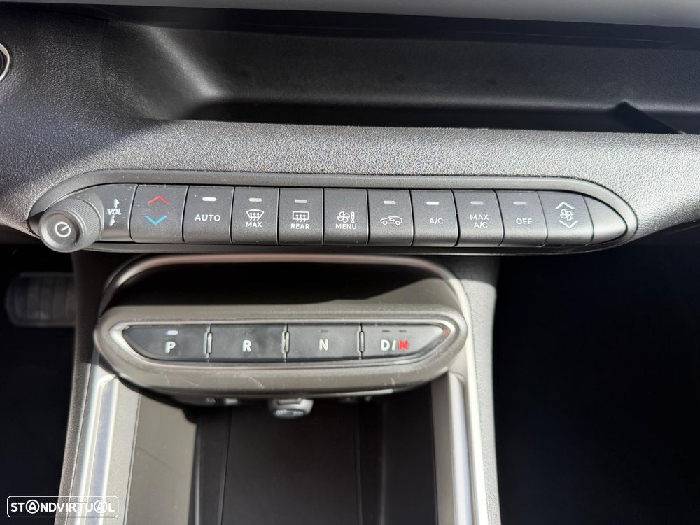 Jeep Avenger 1.2 e-Hybrid Altitude DCT - 22