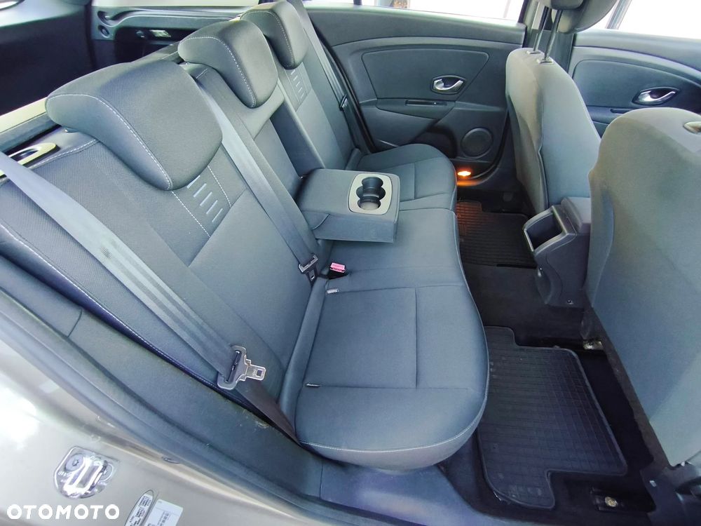 Renault Megane 1.6 16V Expression Euro5 - 17