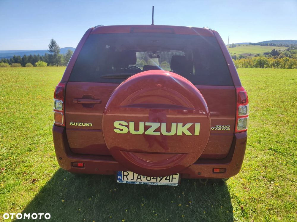 Suzuki Grand Vitara 2.4 De Luxe EU5 - 4