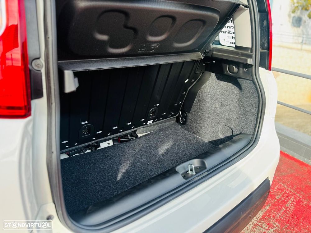 Fiat Panda Pandina 1.0 Hybrid - 12