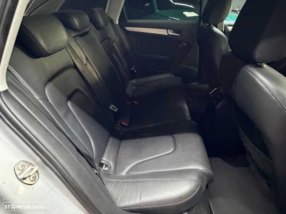 Audi A4 Avant 2.0 TDI multitronic Exclusive - 27