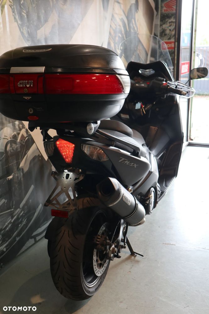 Yamaha Tmax - 22