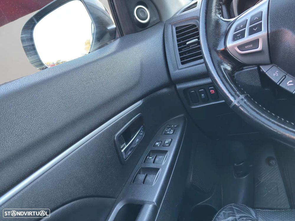 Mitsubishi ASX 1.8 DI-D Instyle NAVI - 12