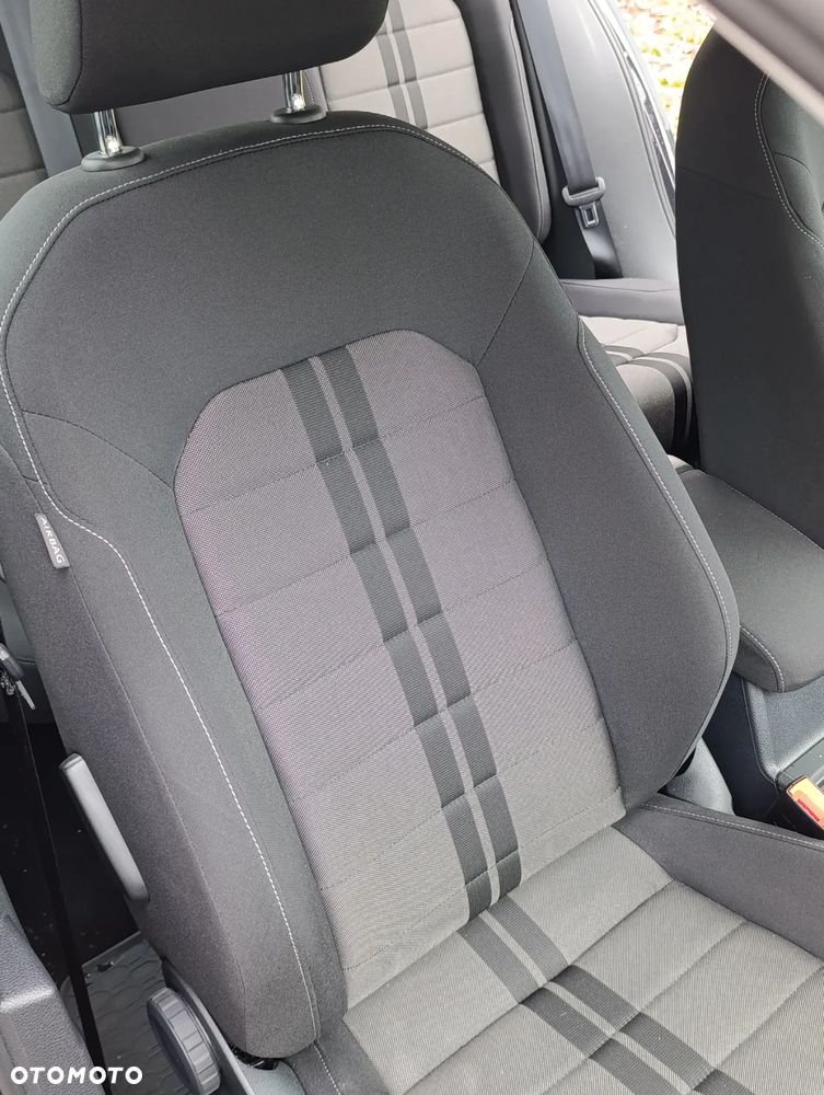 Volkswagen Golf 1.6 TDI Comfortline - 20