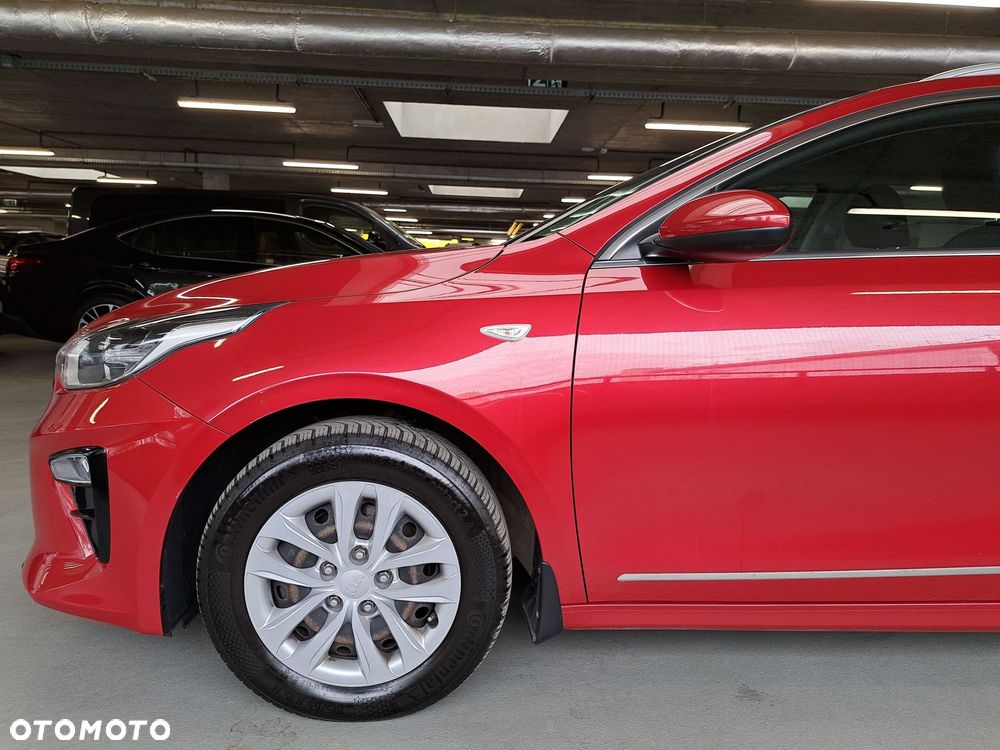 Kia Ceed - 37