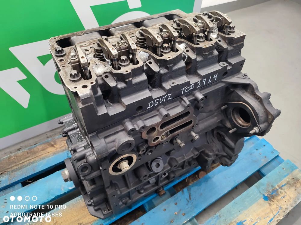 Słupek silnika Deutz TCD 2.9 L4 - 4