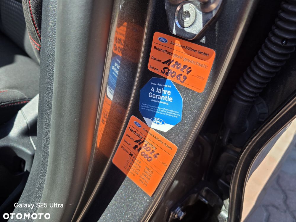 Ford Kuga 1.5 EcoBoost ST-LINE - 40