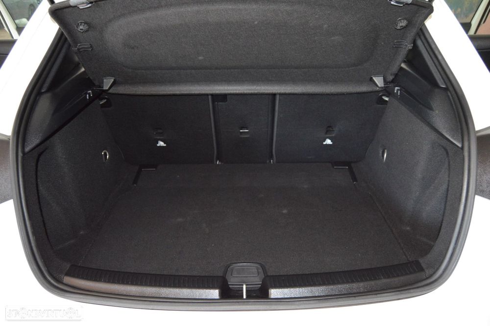 Mercedes-Benz A 180 d Progressive - 24