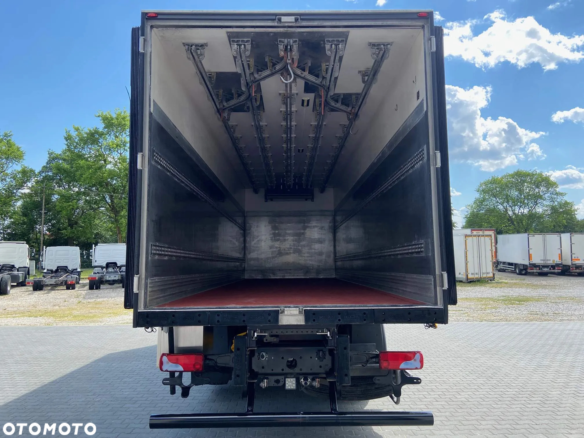 MAN TGS 26.400 CHŁODNIA HAKÓWKA CARRIER S 850 CHEREAU - 7