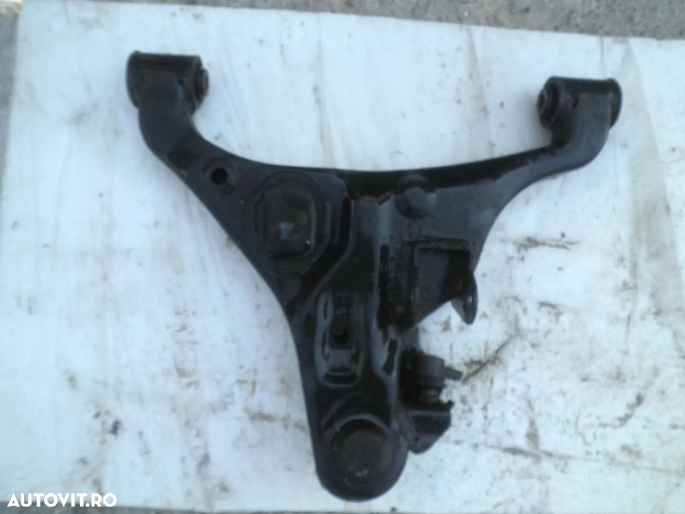 Brat stanga / dreapta fata Nissan Navara D23 2018