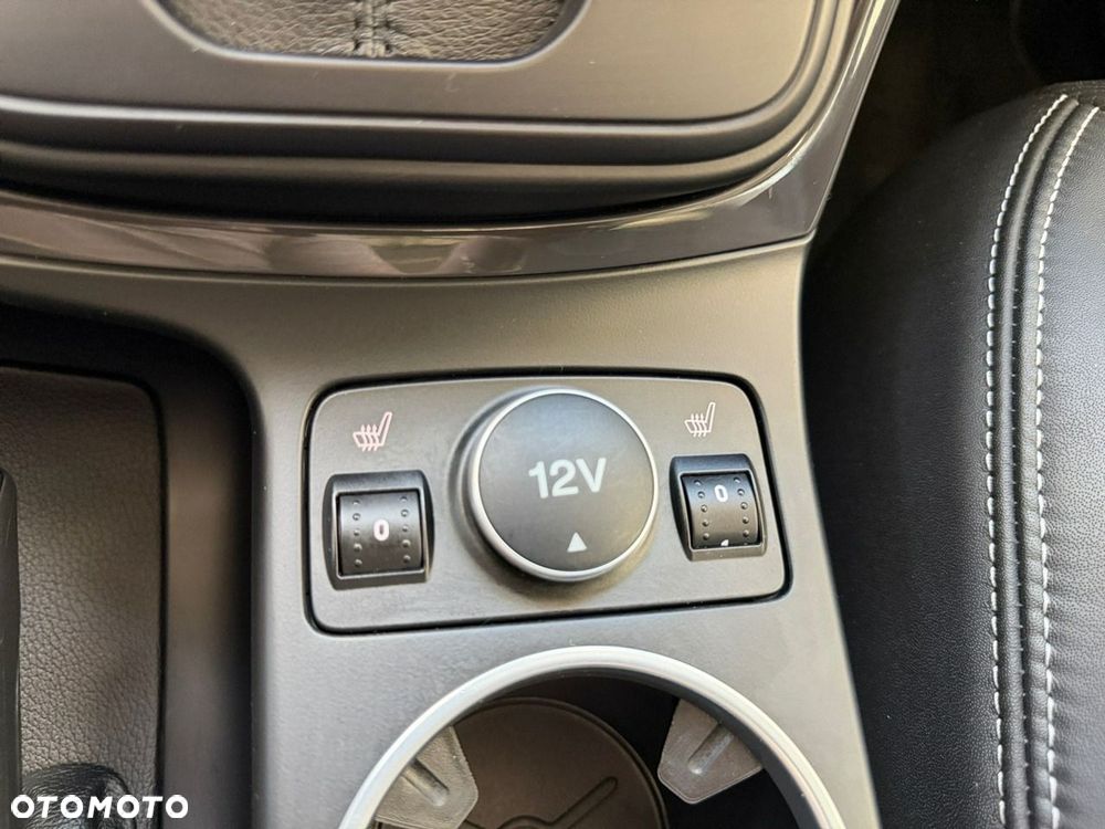 Ford Kuga - 33