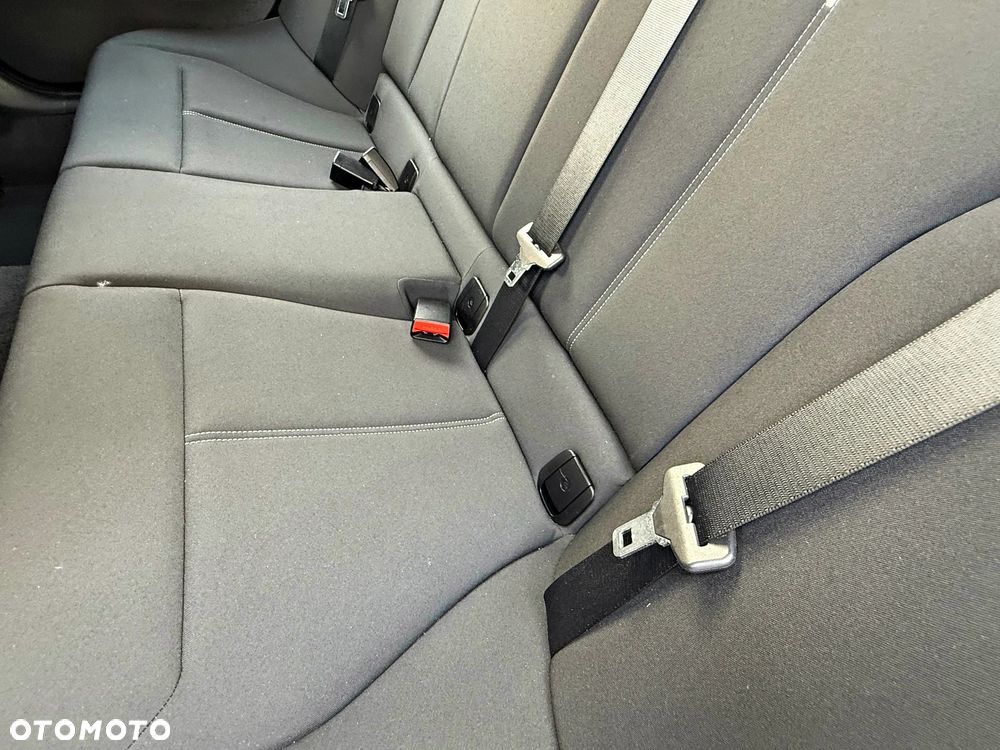 BMW Seria 1 116d DPF Edition Sport - 25